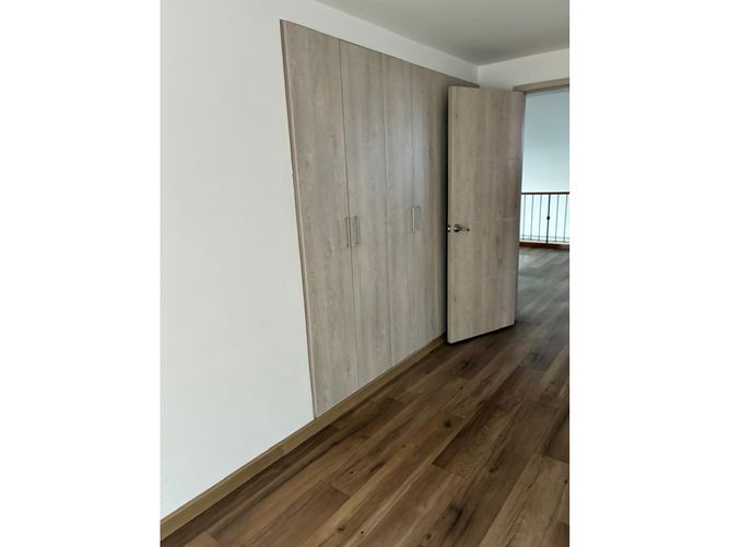 Casa de 5 alcobas en venta en Nuevo Country, Bogotá, 272 m² · foto 8 de 24