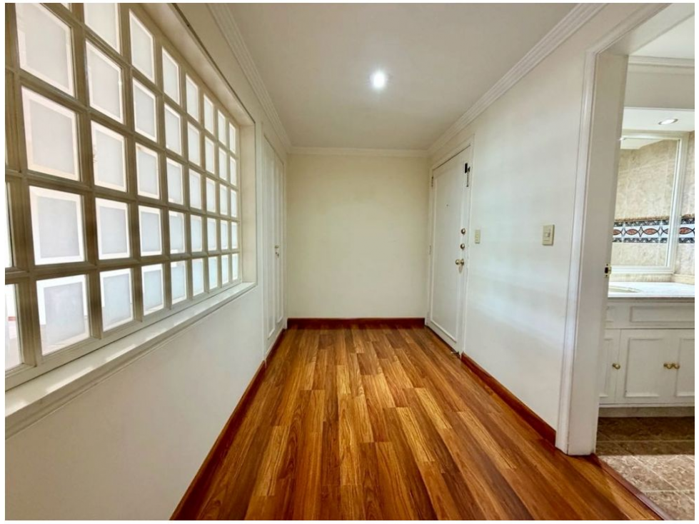Apartamento en venta en Santa Barbara, Bogotá · foto 5 de 20