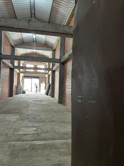 Bodega en venta en Bretaña, Cali, 192 m² · foto 6 de 19