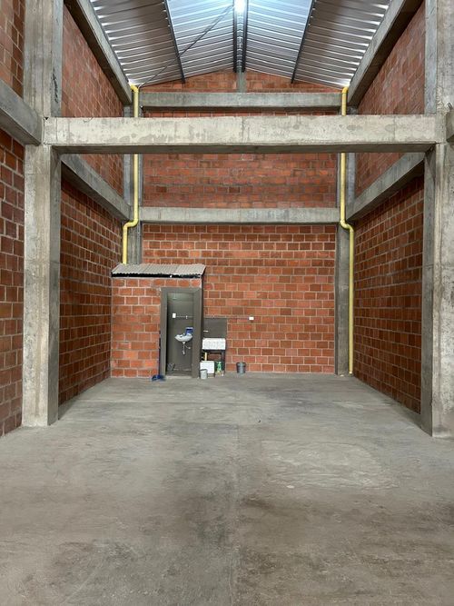 Bodega en venta en Bretaña, Cali, 192 m² · foto 15 de 19