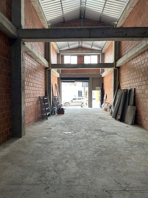 Bodega en venta en Bretaña, Cali, 192 m² · foto 4 de 19