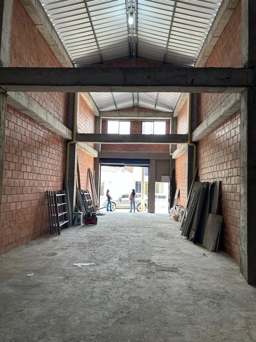 Bodega en venta en Bretaña, Cali, 192 m² · foto 3 de 19