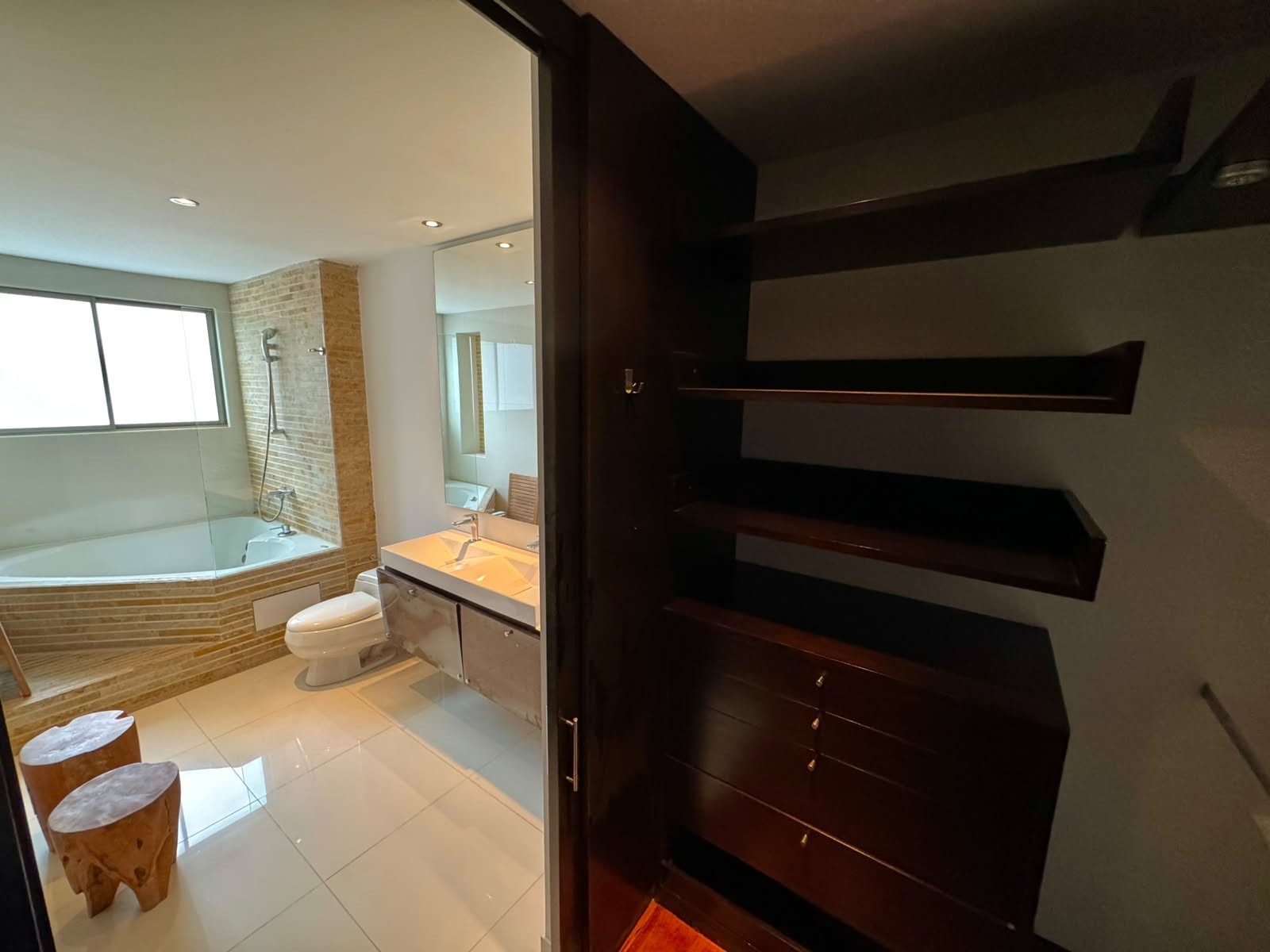 Apartamento en venta en Los Rosales, Bogotá · foto 12 de 15
