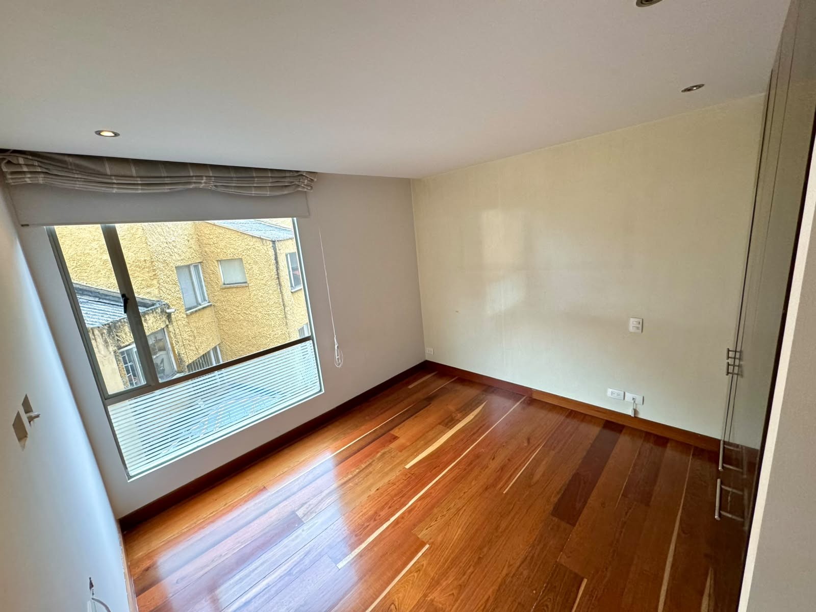 Apartamento en venta en Los Rosales, Bogotá · foto 11 de 15