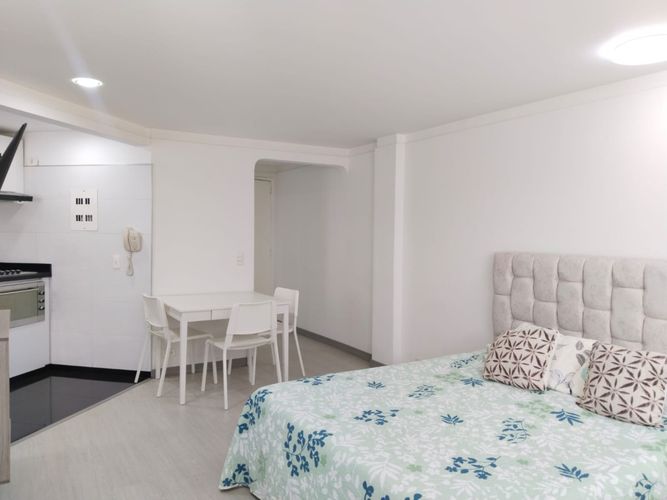 Apartaestudio en venta en El Nogal, Bogotá, 33 m² · foto 3 de 13