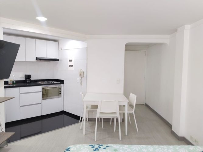 Apartaestudio en venta en El Nogal, Bogotá, 33 m² · foto 9 de 13