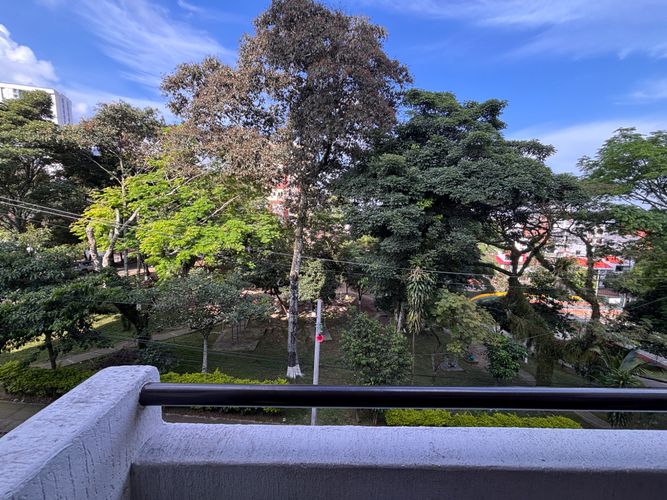 Apartamento de 3 alcobas en venta en Piedra Pintada, Ibagué, 102 m² · foto 3 de 10