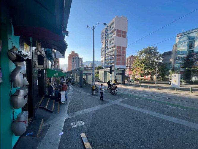 Local en arriendo en Caicedo, Medellín, 120 m² · foto 2 de 14