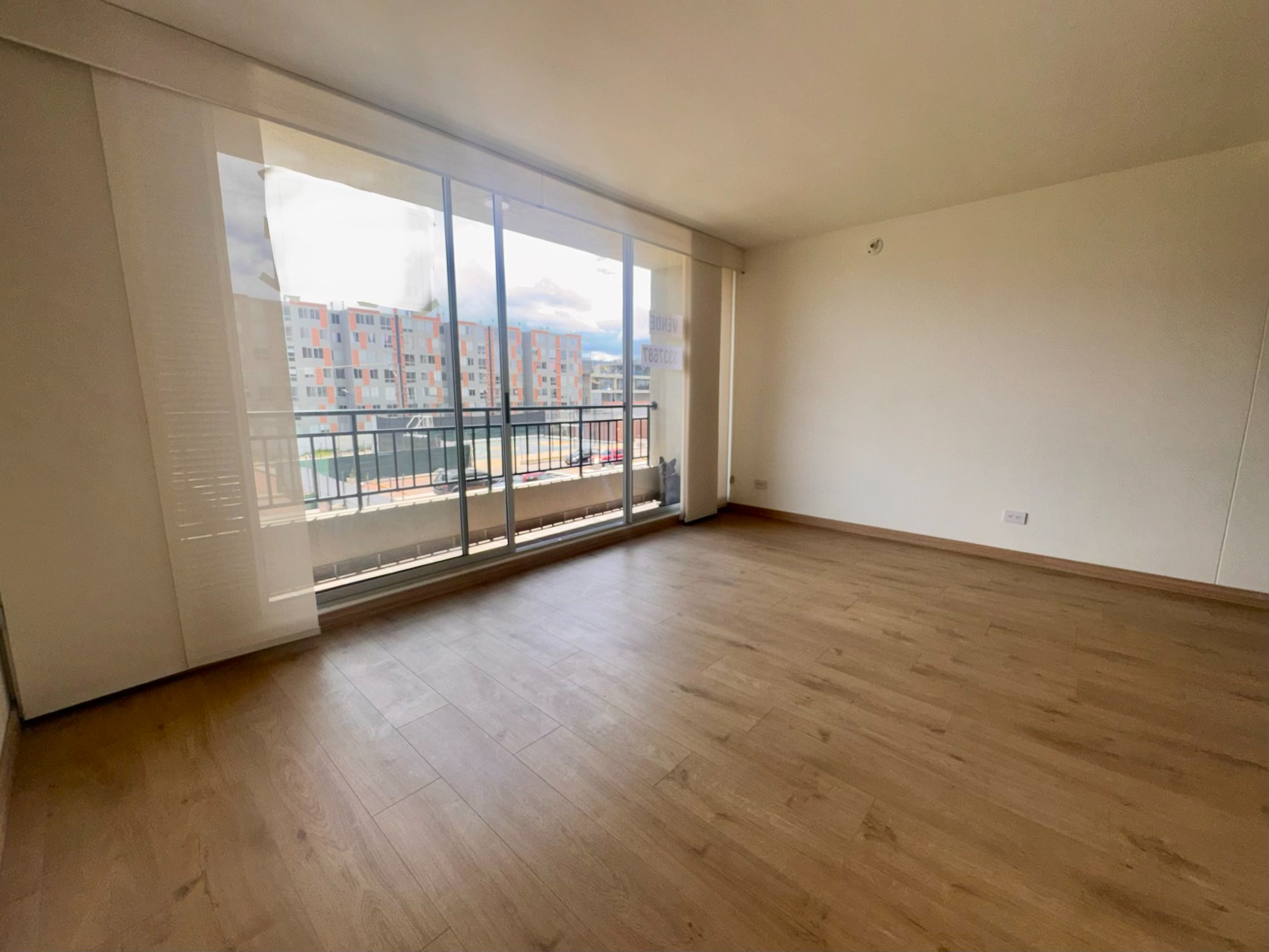 Apartamento en venta en Los Cedros, Chía · foto 3 de 24