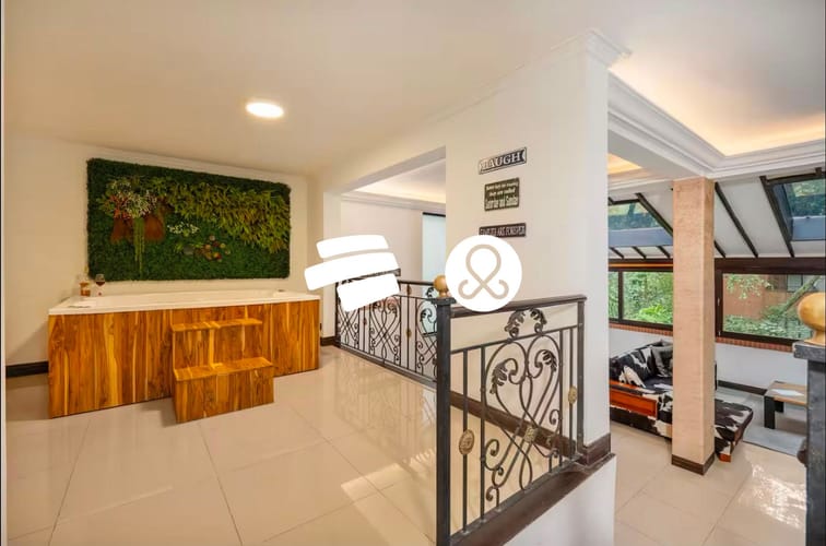 Casa de 4 alcobas en venta en El Tesoro, Medellín, 210 m² · foto 4 de 24