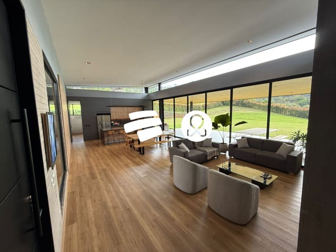 Casa de 4 alcobas en venta en El Carmen, El Retiro · foto 3 de 24