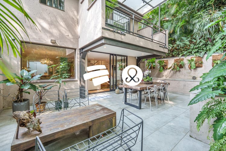 Casa de 3 alcobas en venta en El Poblado, Medellín, 262 m² · foto 2 de 24