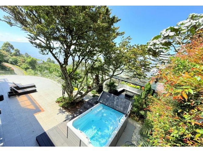 Casa de 4 alcobas en venta en Las Palmas, Medellín, 650 m² · foto 7 de 19
