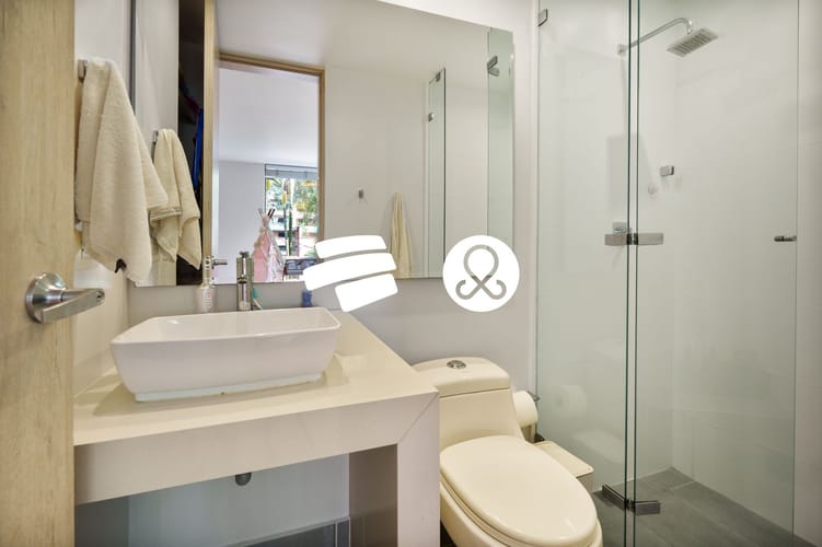 Casa de 3 alcobas en venta en El Poblado, Medellín, 262 m² · foto 17 de 24