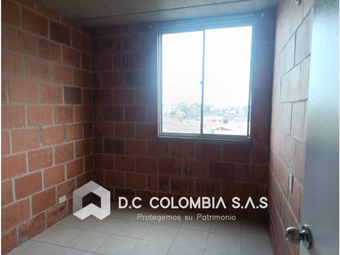 Apartamento de 3 alcobas en venta en Centro, Villavicencio, 51 m² · foto 4 de 10