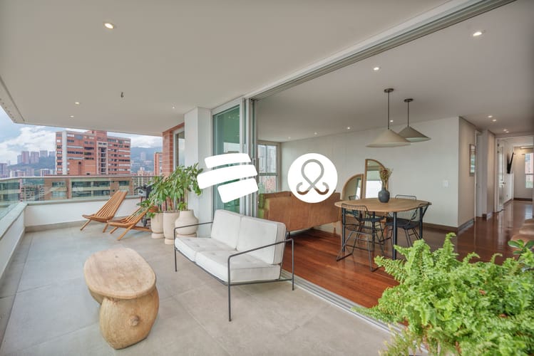 Apartamento de 2 alcobas en venta en El Poblado, Medellín, 140 m² · foto 2 de 24