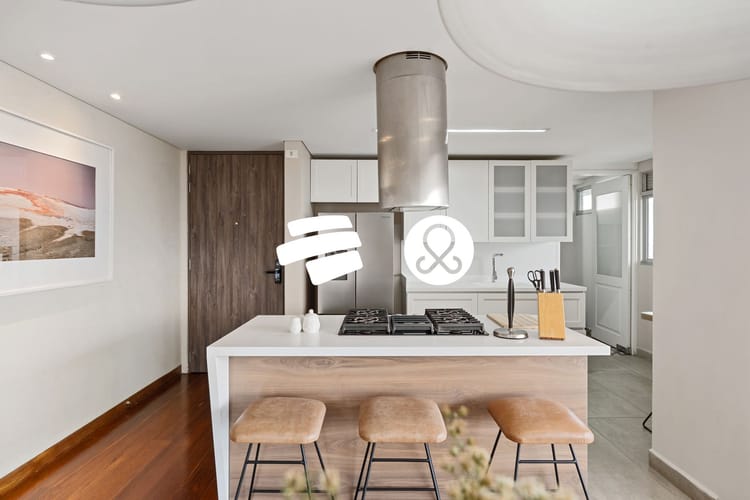 Apartamento de 2 alcobas en venta en El Poblado, Medellín, 140 m² · foto 10 de 24