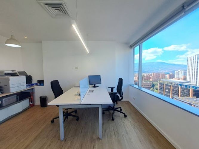 Oficina en arriendo en Milla De Oro, Medellín, 101 m² · foto 14 de 19