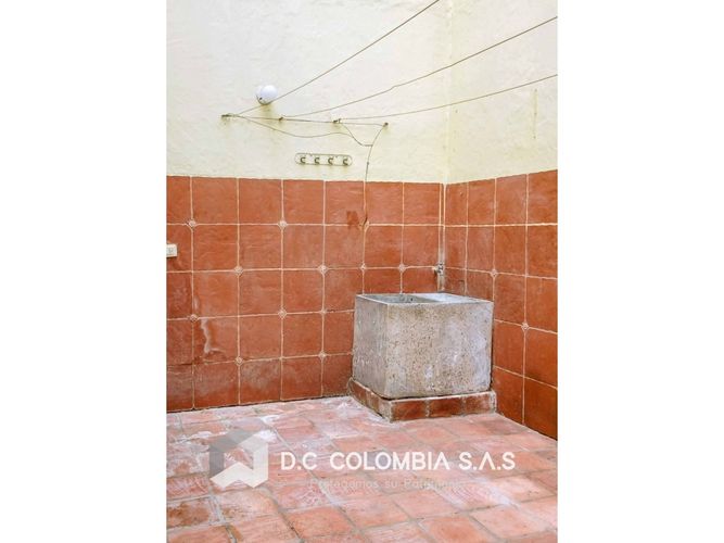 Casa de 4 alcobas en venta en Laura Vicuña, Chía, 219 m² · foto 2 de 18