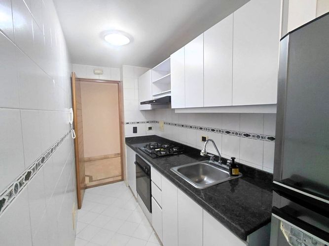 Apartamento de 2 alcobas en venta en Santa Barbara Occidental, Bogotá, 59 m² · foto 11 de 16