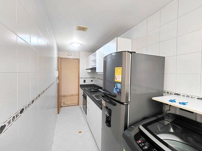 Apartamento de 2 alcobas en venta en Santa Barbara Occidental, Bogotá, 59 m² · foto 12 de 16
