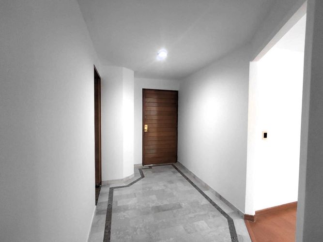 Apartamento de 2 alcobas en venta en Santa Barbara Occidental, Bogotá, 59 m² · foto 16 de 16