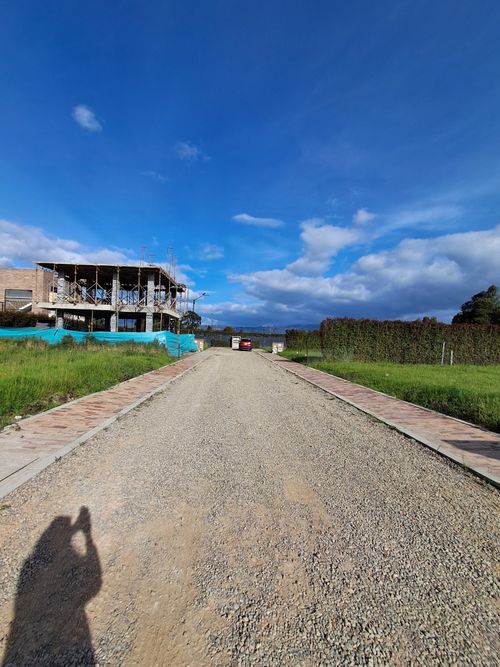 Lote en venta en Fagua, Chía, 246 m² · foto 2 de 3