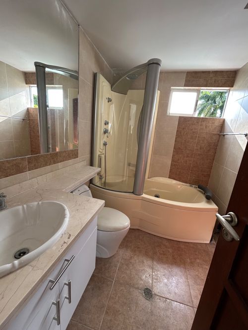 Casa de 7 alcobas en venta en Ciudad Jardin, Cali, 400 m² · foto 17 de 22