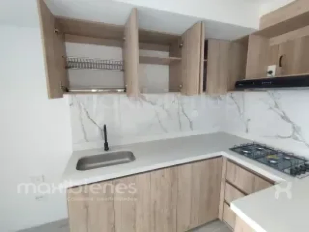 Apartamento en arriendo en Centro, Rionegro · foto 6 de 9