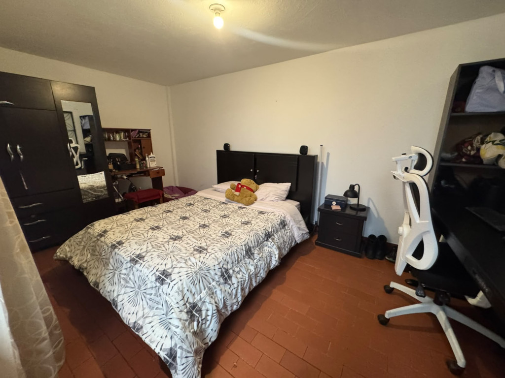 Casa en venta en El Dorado, Bogotá · foto 3 de 16