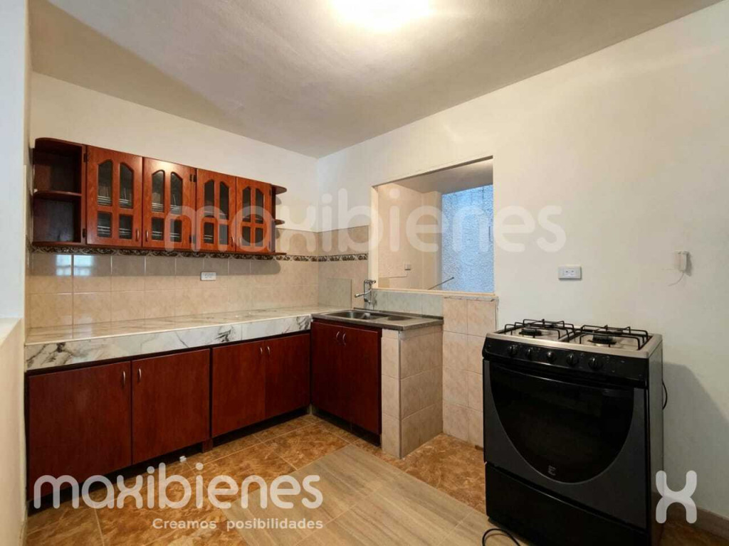 Casa en Arriendo en Manrique Central, Medellín en arriendo en Campo Valdes No.2