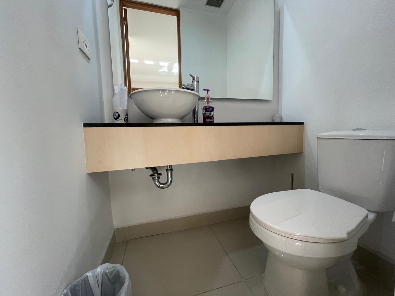 Apartamento en venta en El Poblado, Envigado · foto 3 de 23