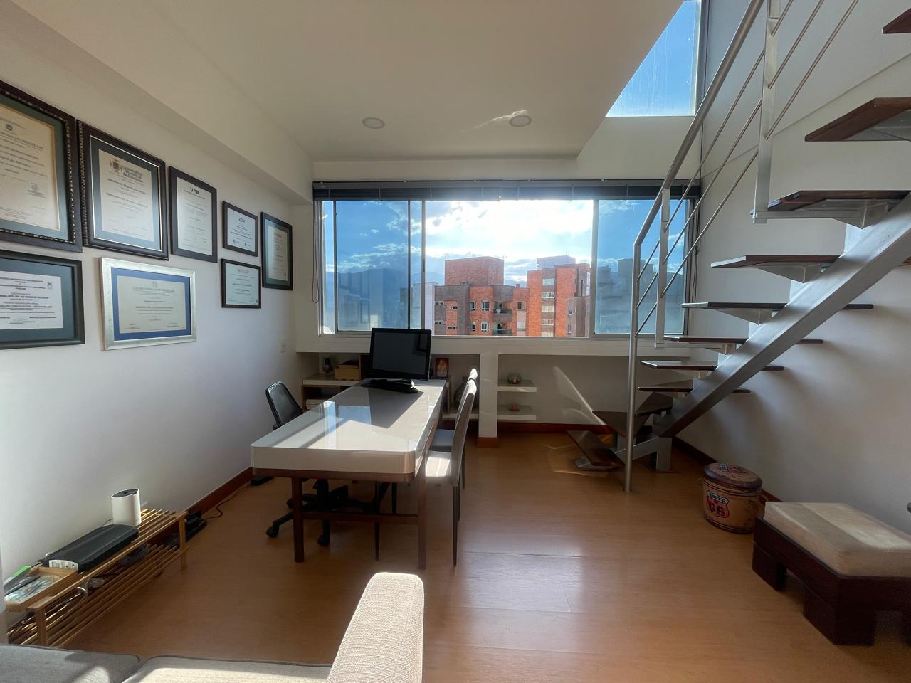Apartamento en venta en El Poblado, Envigado · foto 5 de 23