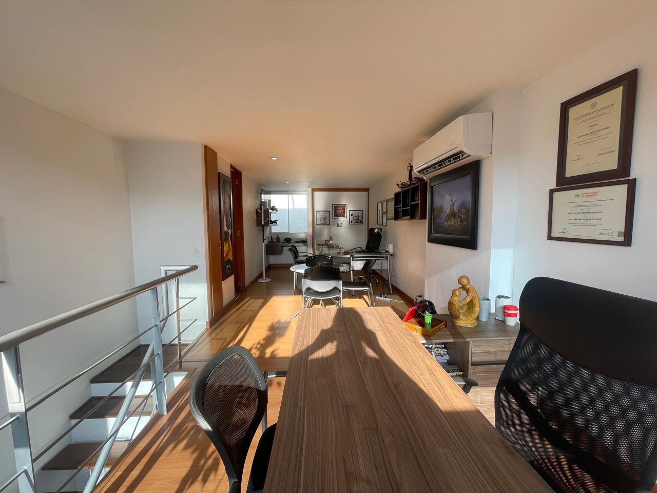 Apartamento en venta en El Poblado, Envigado · foto 13 de 23