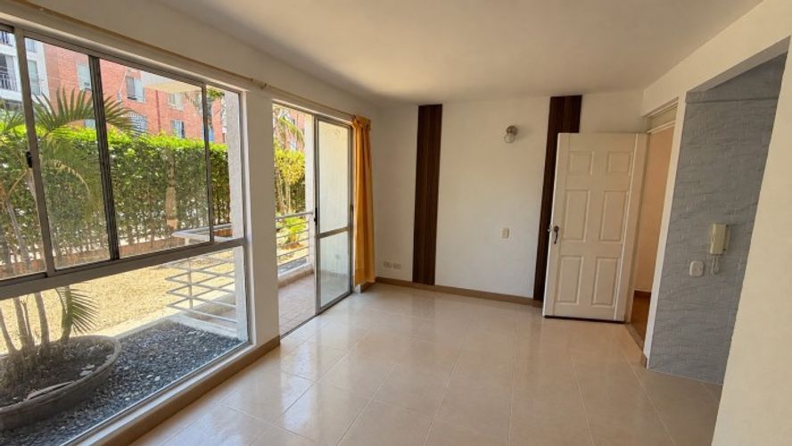 Apartamento de 3 alcobas en venta en Valle Del Lili, Cali · foto 3 de 19