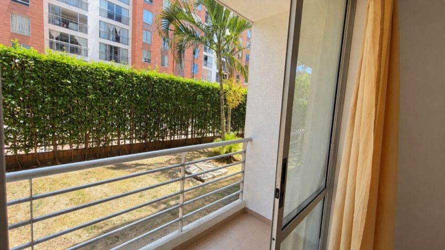 Apartamento de 3 alcobas en venta en Valle Del Lili, Cali · foto 4 de 19