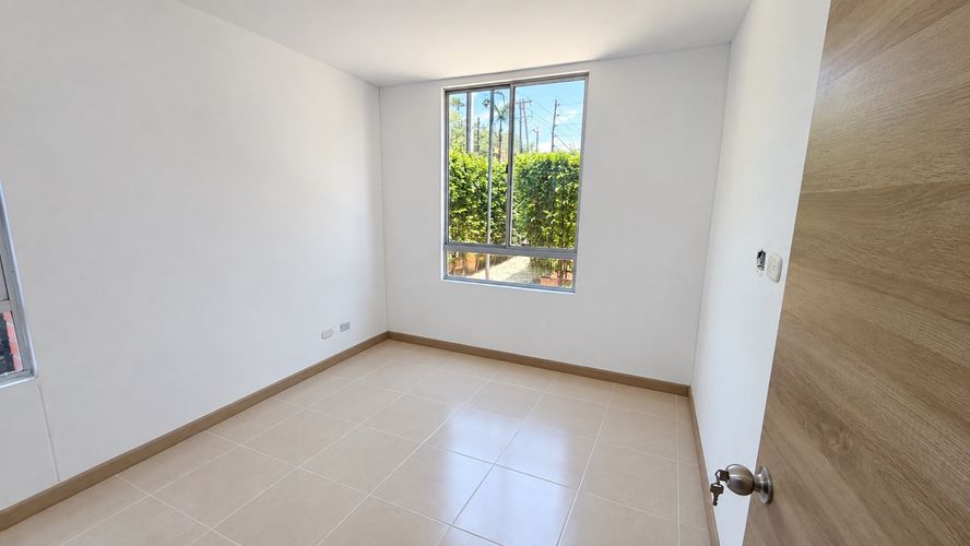 Apartamento de 3 alcobas en venta en Valle Del Lili, Cali · foto 11 de 19