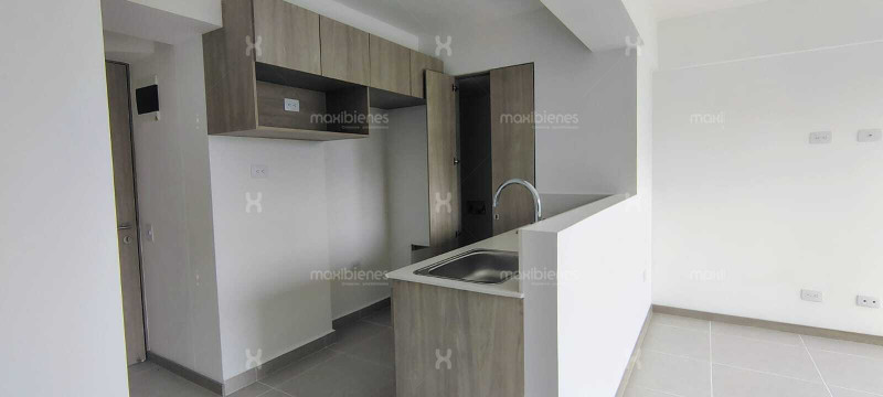 Apartamento en venta en Alcaravanes, Marinilla · foto 3 de 13