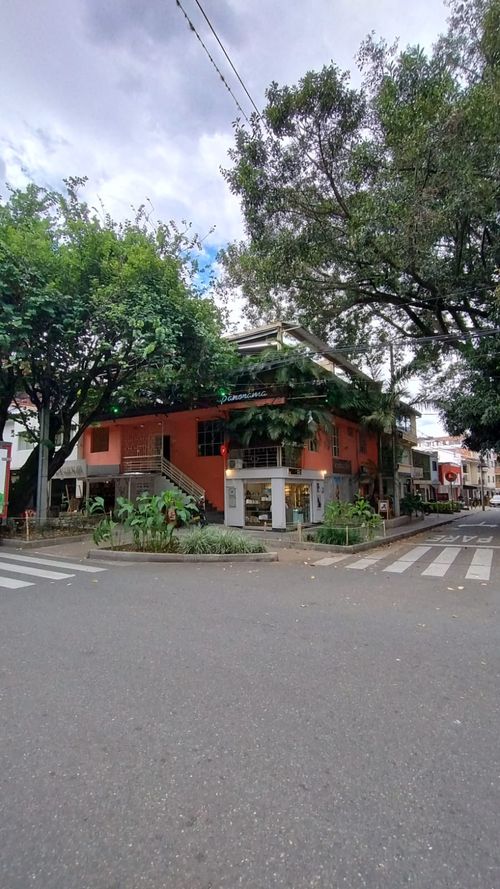 Local en arriendo en Laureles, Medellín, 12 m² · foto 4 de 10