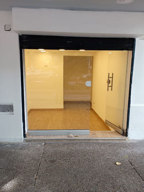 Local en arriendo en Laureles, Medellín, 12 m² · foto 5 de 10