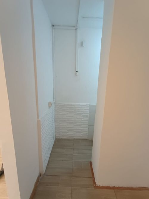 Local en arriendo en Laureles, Medellín, 12 m² · foto 7 de 10