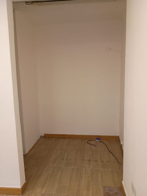 Local en arriendo en Laureles, Medellín, 12 m² · foto 8 de 10