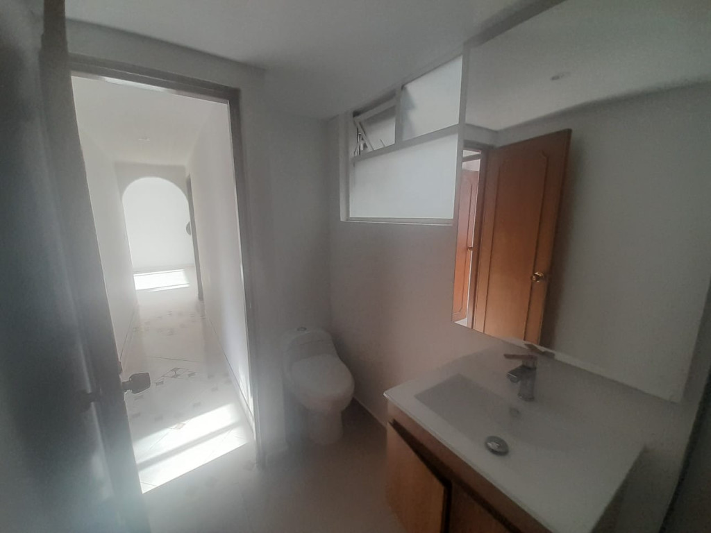 Apartamento en venta en Cedro Golf, Bogotá · foto 15 de 24