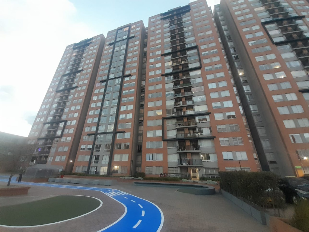 Apartamento en venta en Castilla, Bogotá · foto 9 de 24