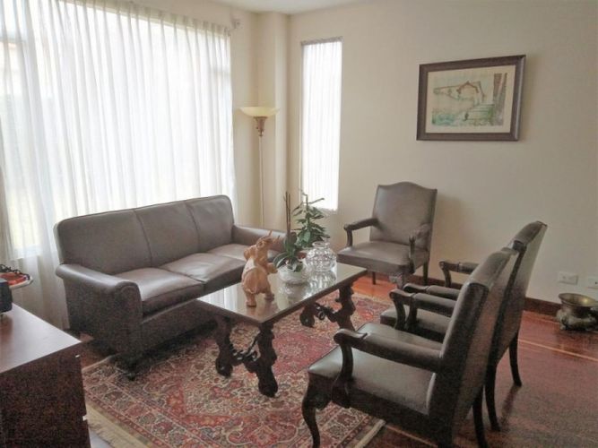 Casa de 4 alcobas en venta en Centro Historico, Chía, 414 m² · foto 9 de 24