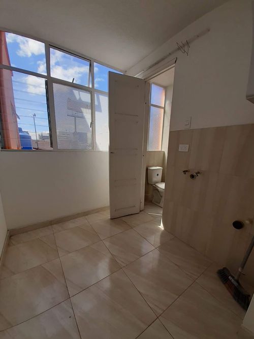 Apartamento de 4 alcobas en venta en Gran America, Bogotá, 121 m² · foto 8 de 18