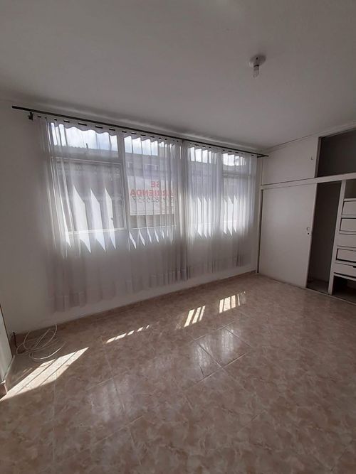 Apartamento de 4 alcobas en venta en Gran America, Bogotá, 121 m² · foto 9 de 18