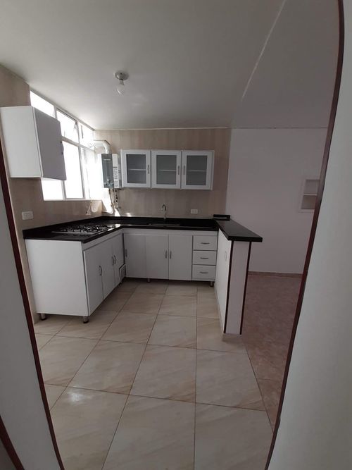 Apartamento de 4 alcobas en venta en Gran America, Bogotá, 121 m² · foto 13 de 18