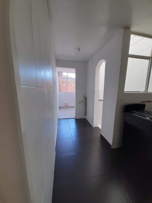 Apartamento de 4 alcobas en venta en Gran America, Bogotá, 121 m² · foto 15 de 18