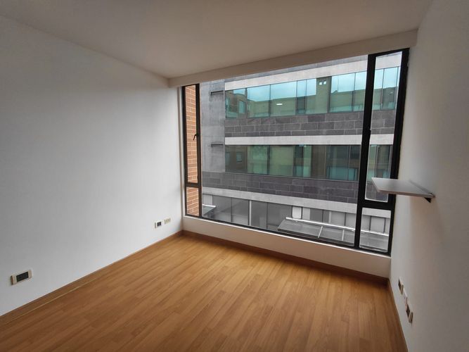 Apartamento de 2 alcobas en venta en Santa Barbara, Bogotá, 59 m² · foto 8 de 14